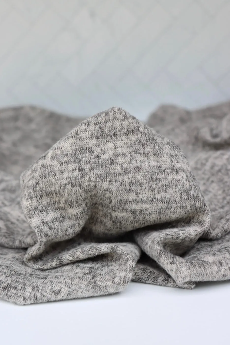 5YD 8IN REMNANT; Marled Oatmeal Brushed Hacci Sweater Knit