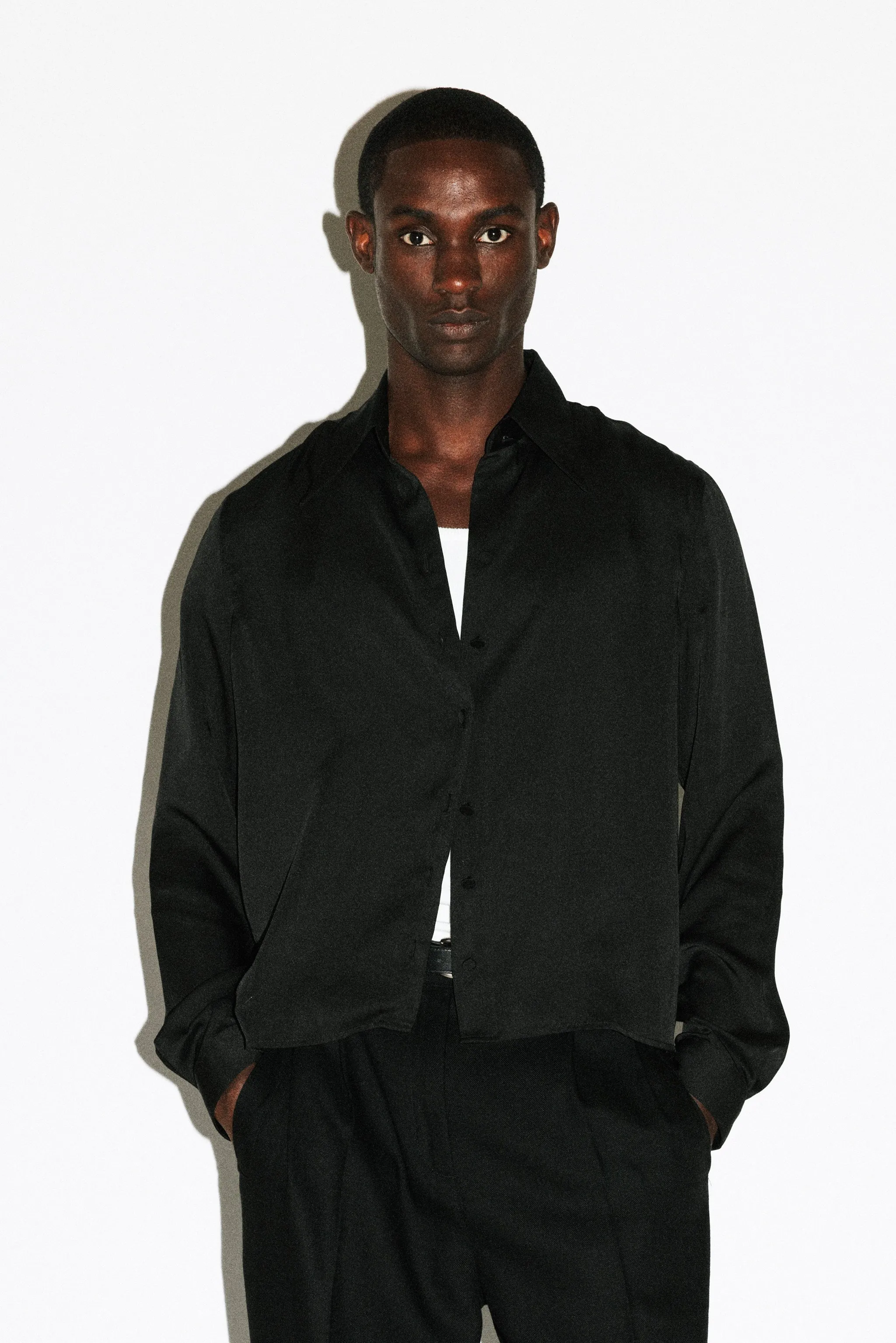 Bedford Fluid Gloss Satin Shirt  |  Black