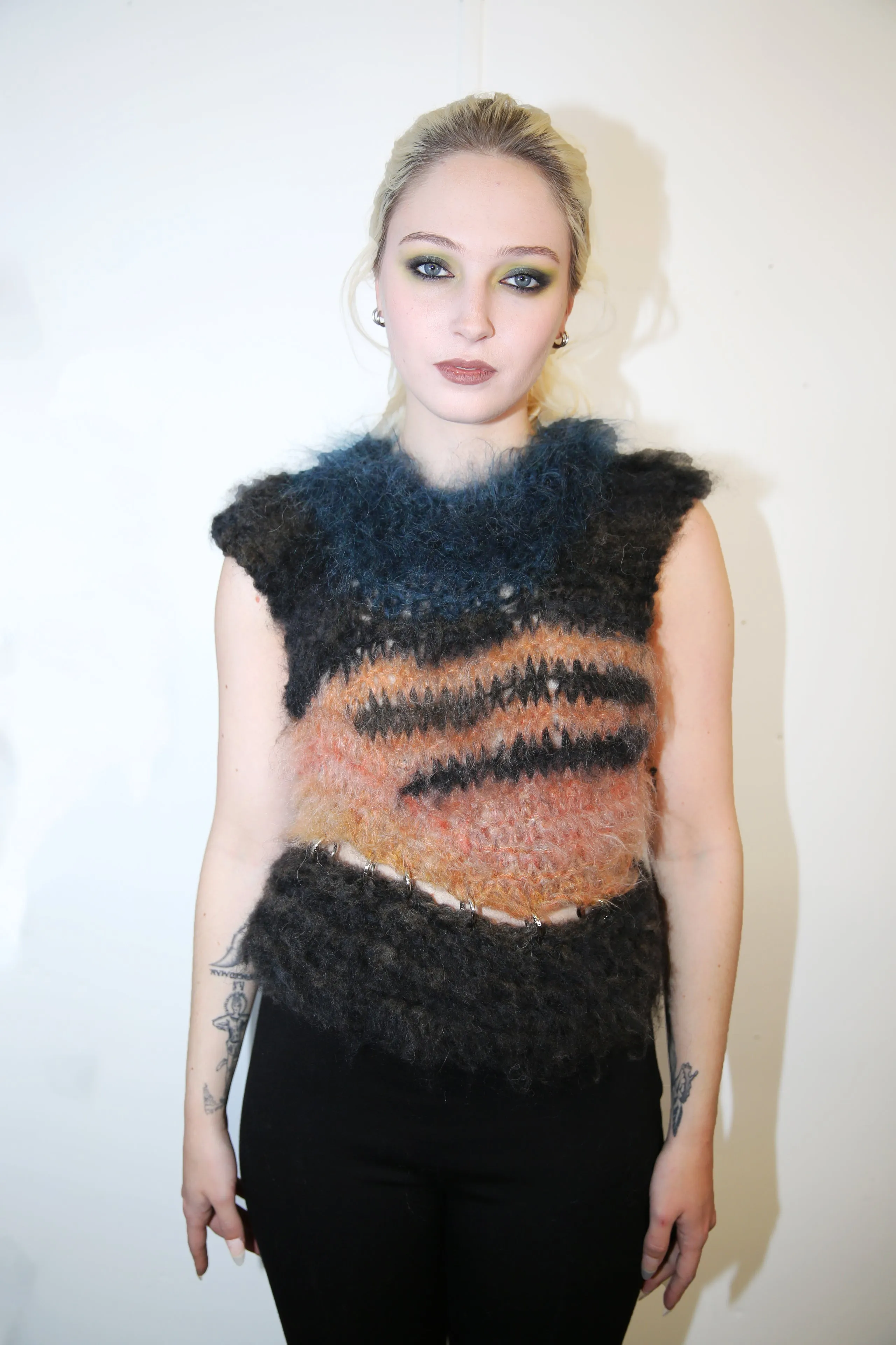 DRAWING THE LINE PIERCING VEST
