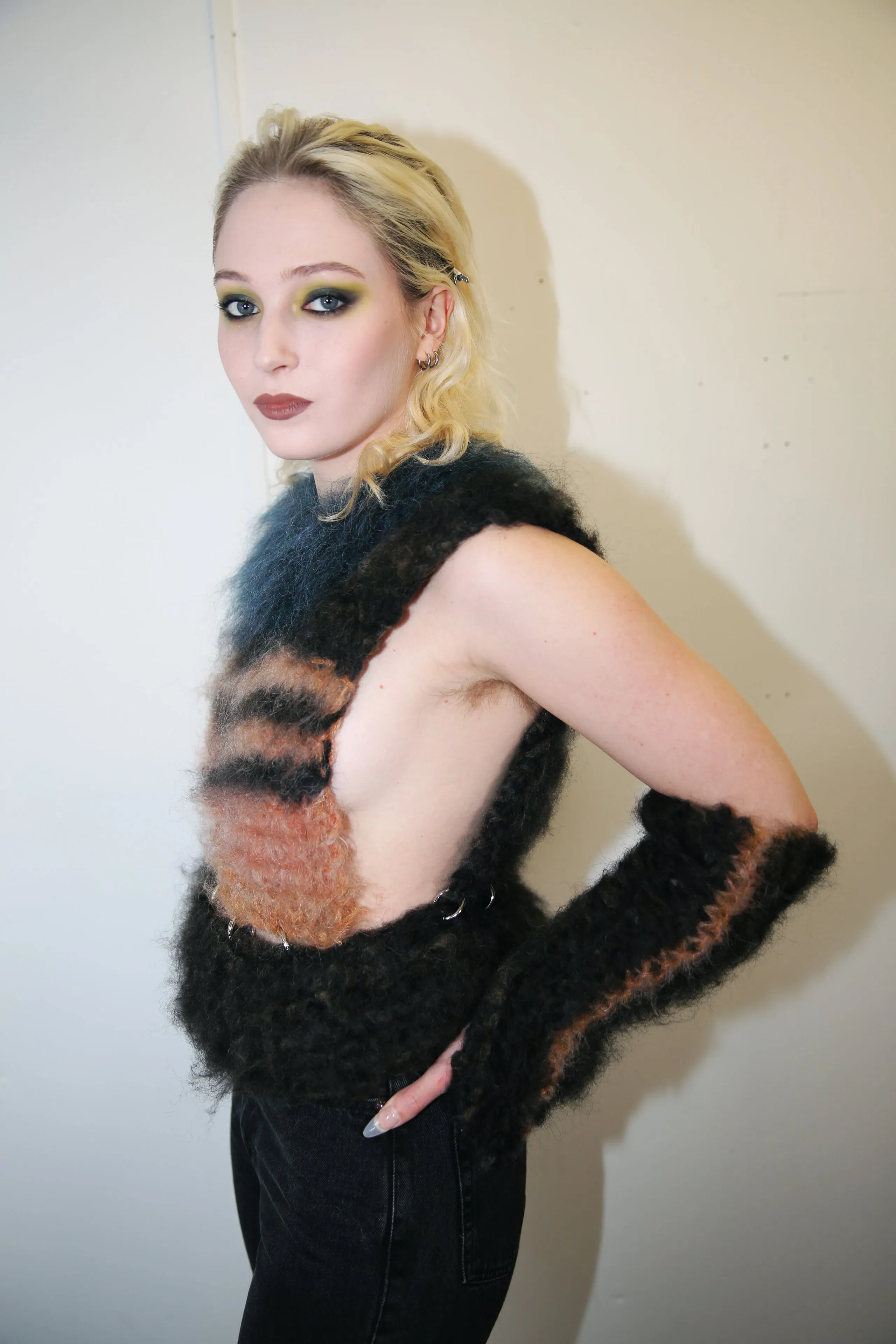DRAWING THE LINE PIERCING VEST