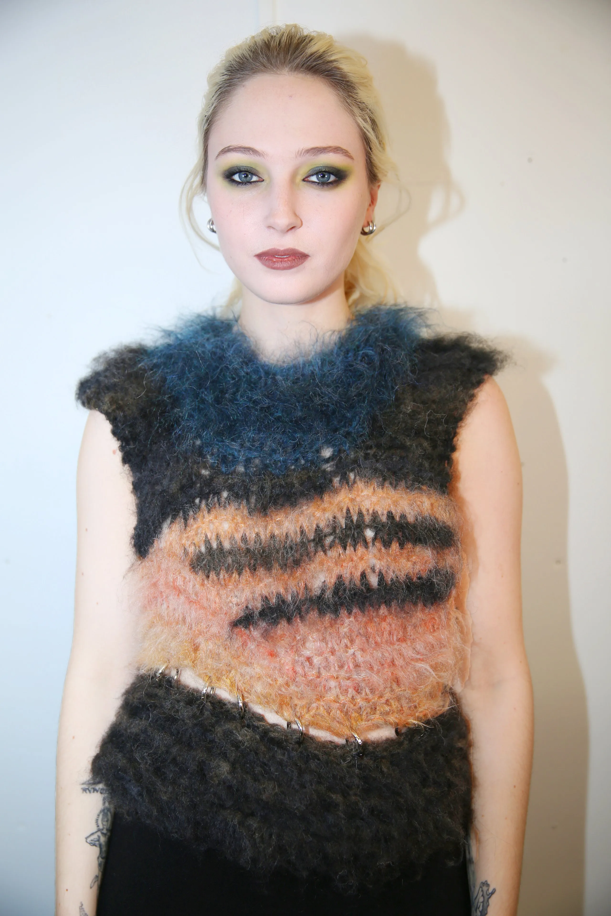 DRAWING THE LINE PIERCING VEST