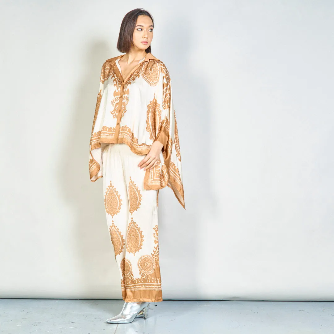 Regal paisley medallion kaftan set wholesale