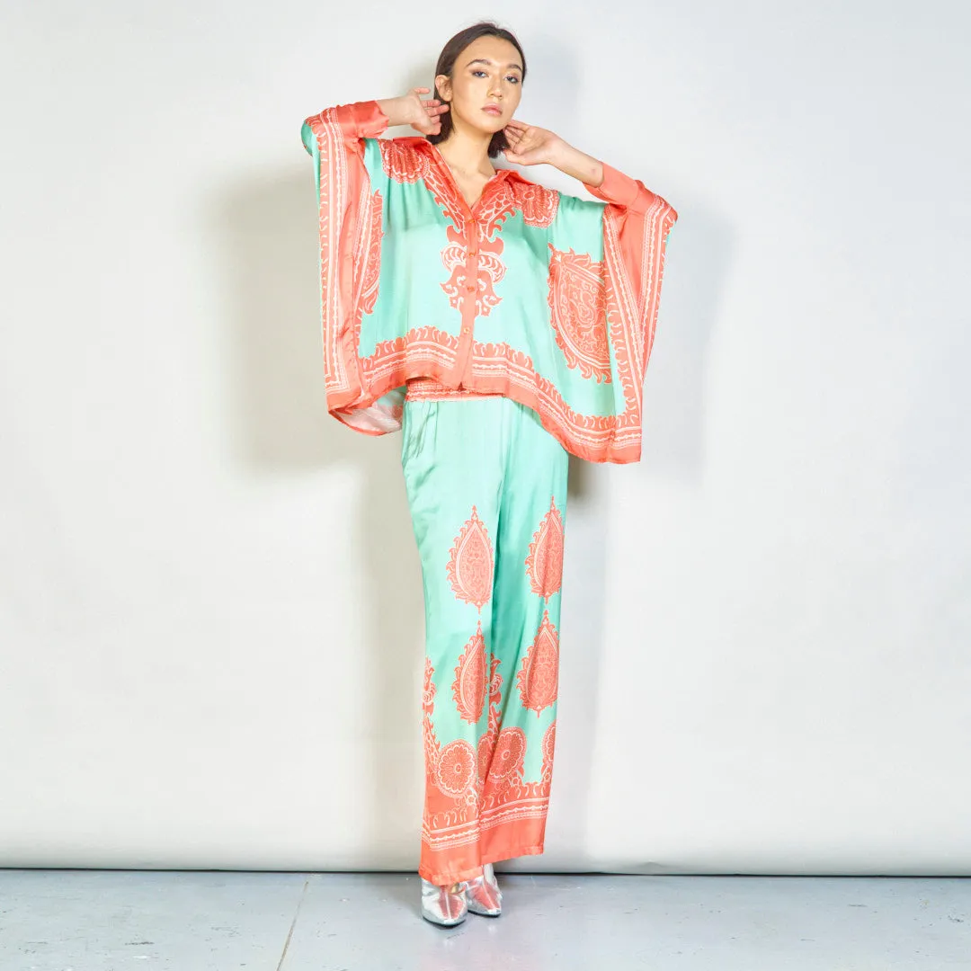 Regal paisley medallion kaftan set wholesale